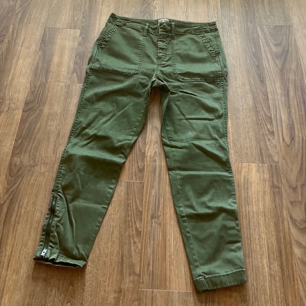 J Crew | Stretch Pant with Ankle Zip Detail | Army Green| size 30 Petite